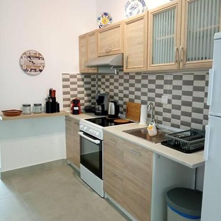 Downtown Apartment With Private Parking Rhodes City 外观 照片